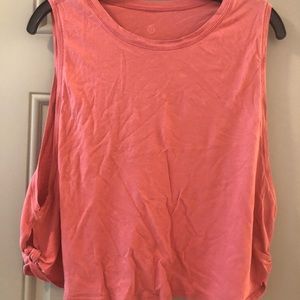 Coral lululemon cropped tank